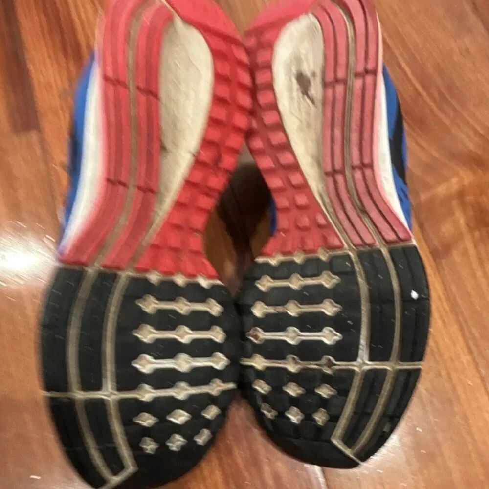 Nike women’s Blue Gray Black Low Top Lace-Up Mesh Running Sneakers size 7.5 - Picture 14 of 14